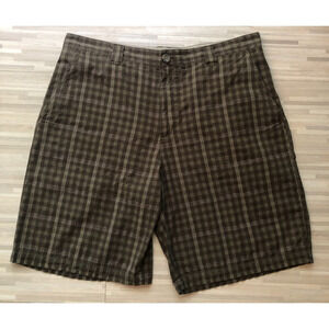Columbia, Men's Chino Shorts, Size 38, 10" Inseam, Brown Plaid, 100% Cotton